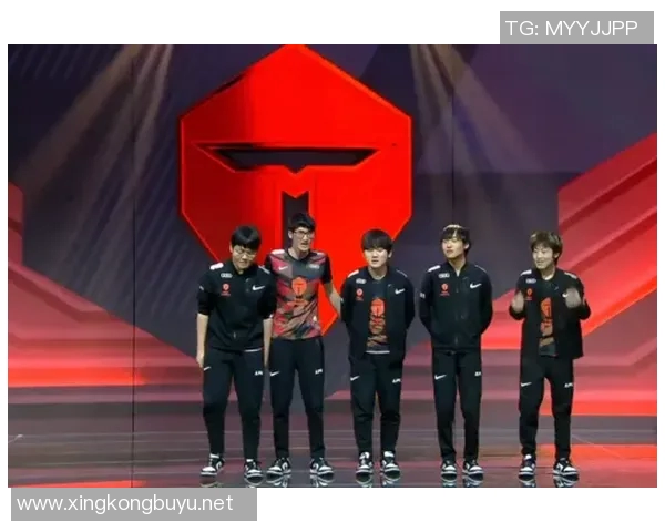 电竞比分赛后复盘FPX与V5对决中的战术博弈与实力较量分析 电竞比分赛后复盘FPX与V5对决中的战术博弈与实力较量分析