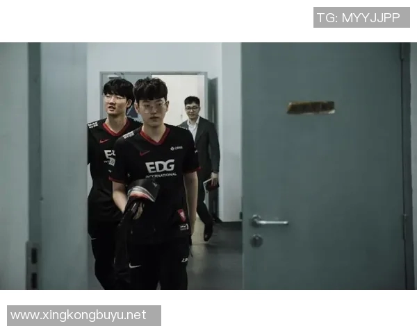 深入分析LNG战队进攻策略的电竞实时数据解读与战术应用实时新闻 深入分析LNG战队进攻策略的电竞实时数据解读与战术应用实时新闻